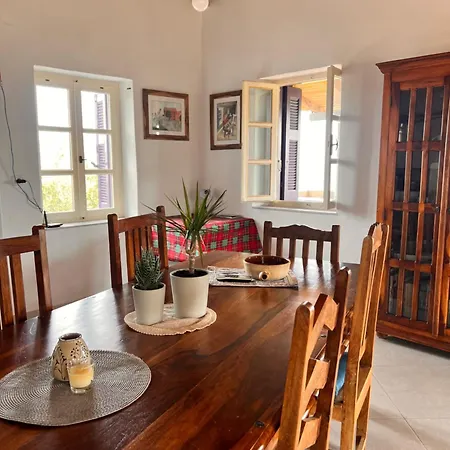 Garys Old Σπίτι διακοπών Καμάρια